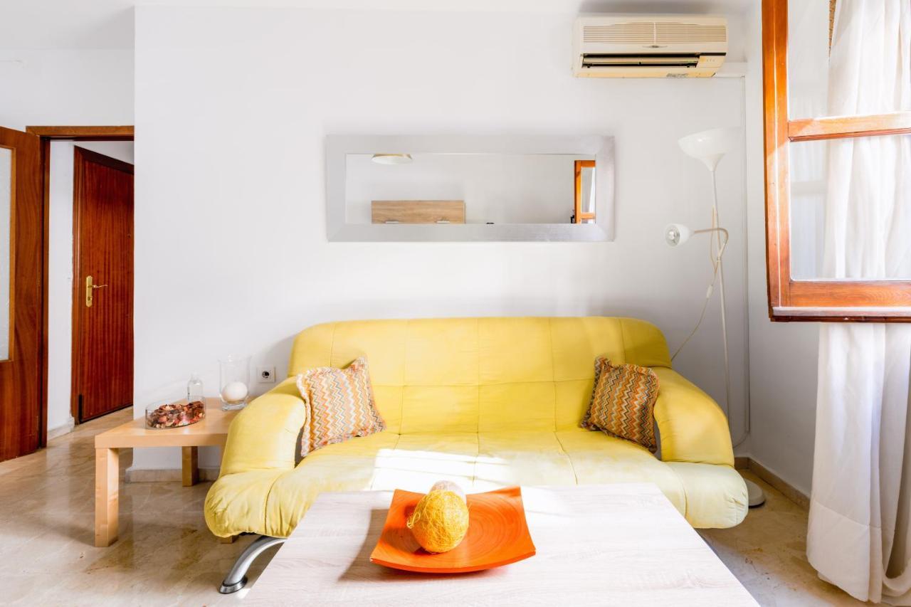 Holi-Rent Procurador Appartement Sevilla Buitenkant foto
